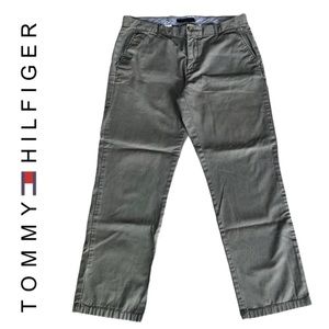 Tommy Hilfiger Custom fit Chino Style Men's Pants